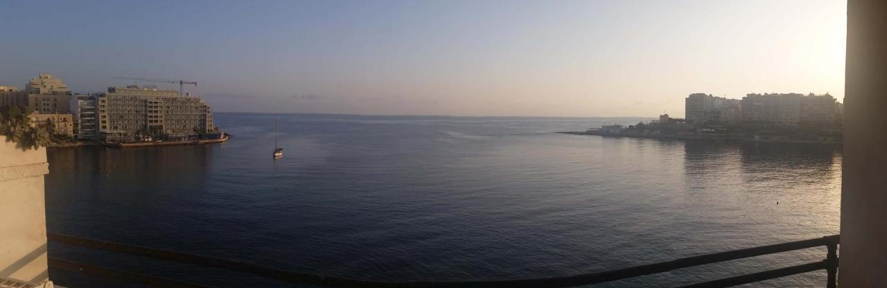 St Julians' Sea Front, Spectacular View, Apartment Saint Julian's Bagian luar foto