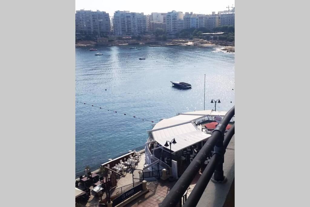 St Julians' Sea Front, Spectacular View, Apartment Saint Julian's Bagian luar foto